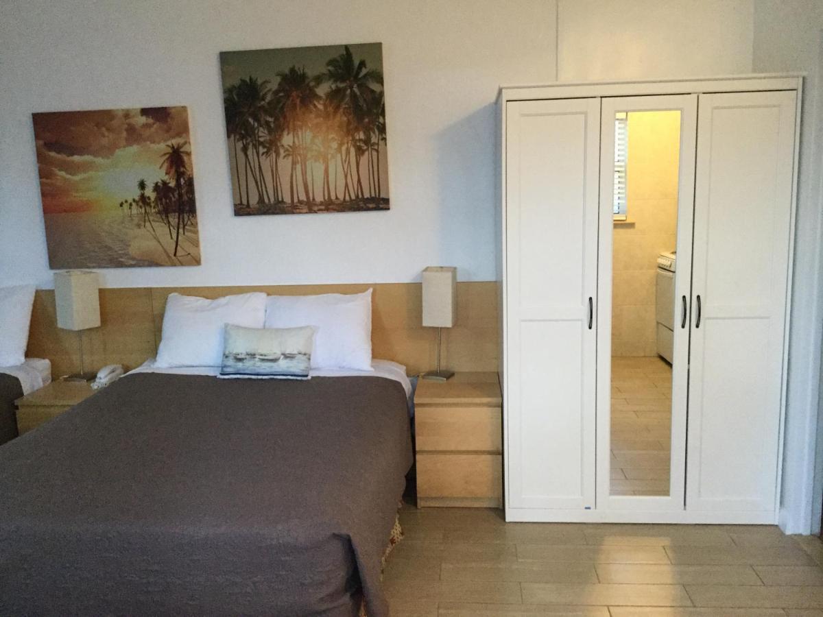 Breakaway Inn Guest House Lauderdale-by-the-Sea Extérieur photo